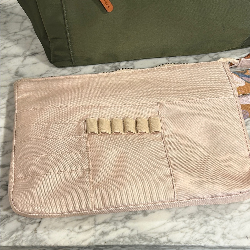 Erin Condren Cream and Tan Work bag - Picture 6 of 11